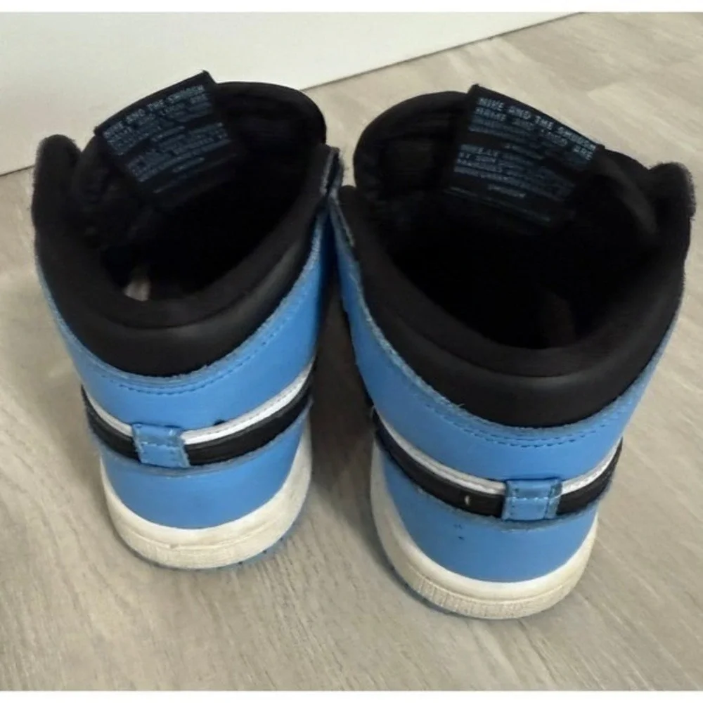 Kids Jordan 1 High OG University Blue Black White Sneakers SZ 9C